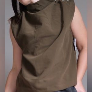 ICÔNE khaki mock-neck sleeveless blouse size M US